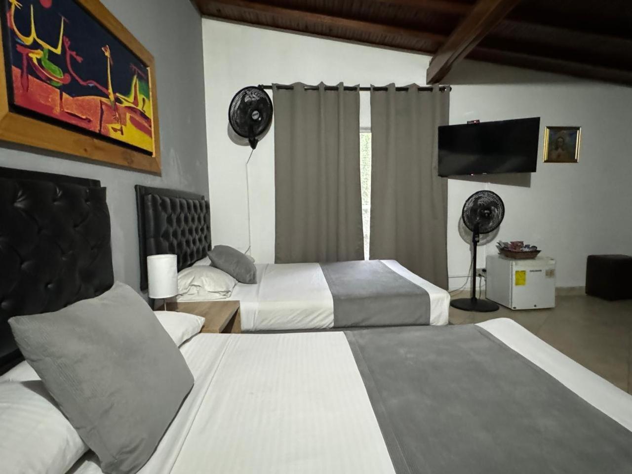 Hotel Gemas San Joaquin 1 Medellín Zewnętrze zdjęcie