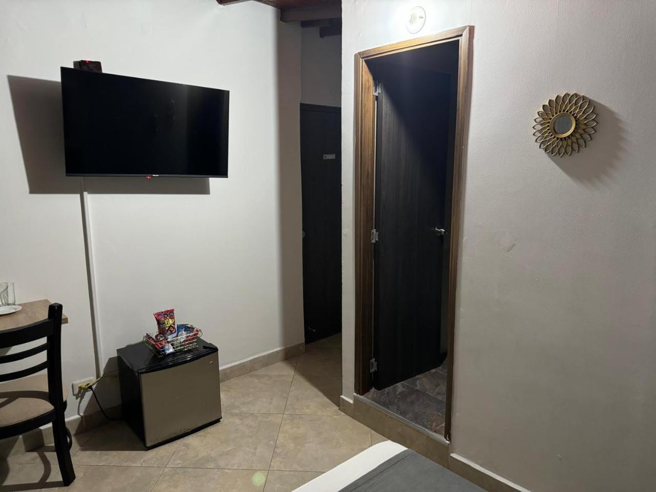 Hotel Gemas San Joaquin 1 Medellín Zewnętrze zdjęcie