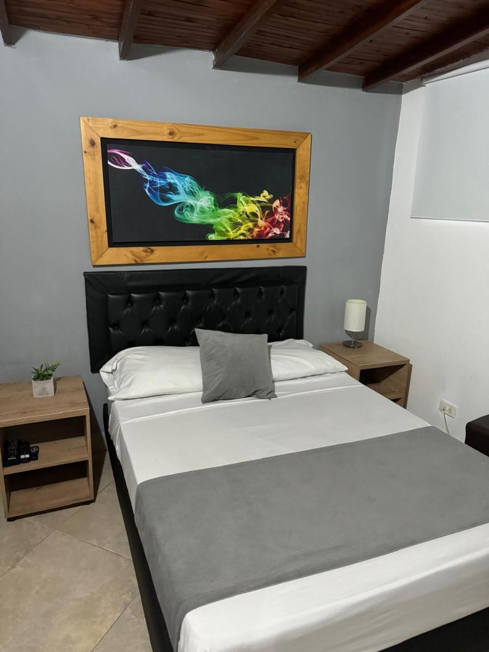 Hotel Gemas San Joaquin 1 Medellín Zewnętrze zdjęcie