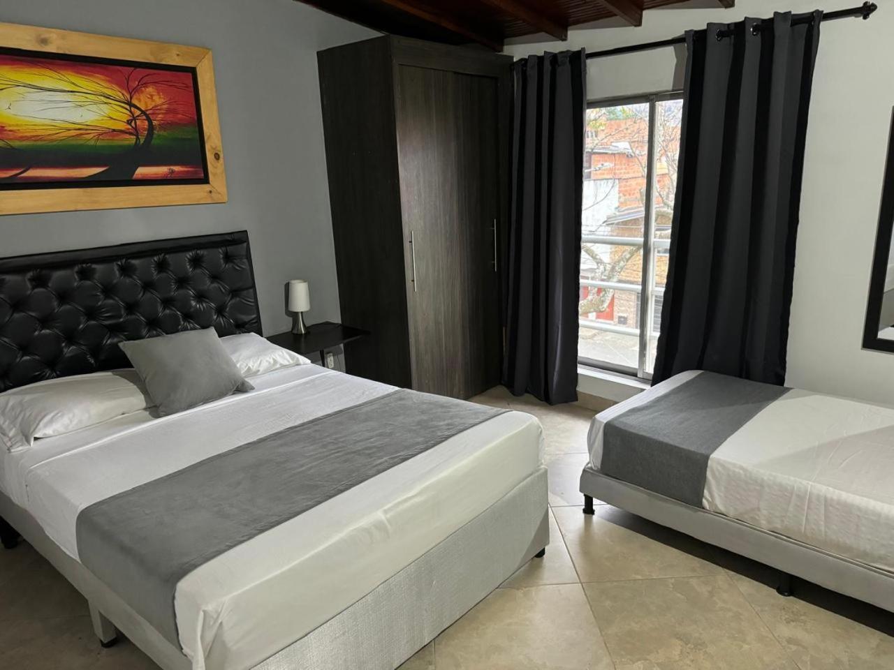 Hotel Gemas San Joaquin 1 Medellín Zewnętrze zdjęcie