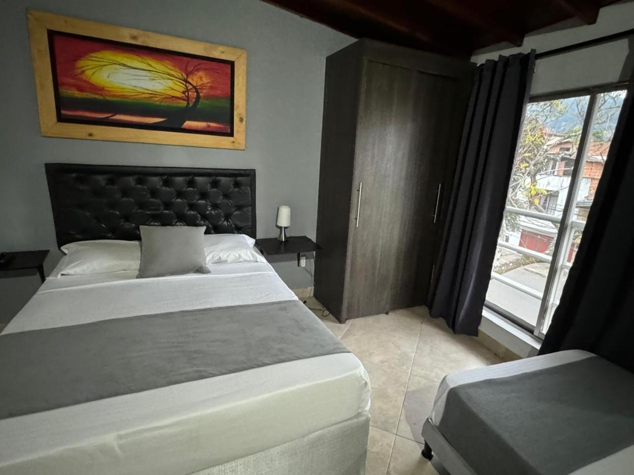 Hotel Gemas San Joaquin 1 Medellín Zewnętrze zdjęcie
