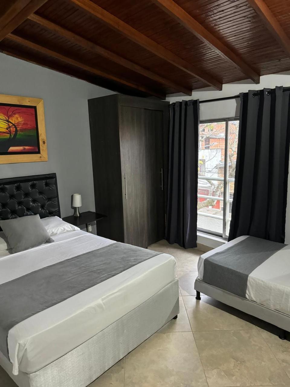 Hotel Gemas San Joaquin 1 Medellín Zewnętrze zdjęcie