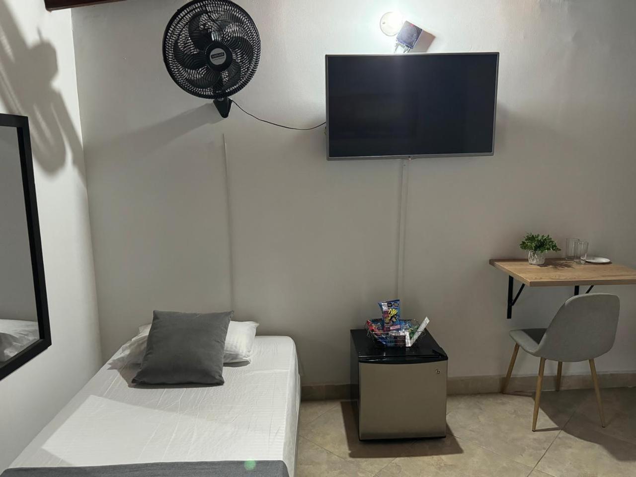 Hotel Gemas San Joaquin 1 Medellín Zewnętrze zdjęcie