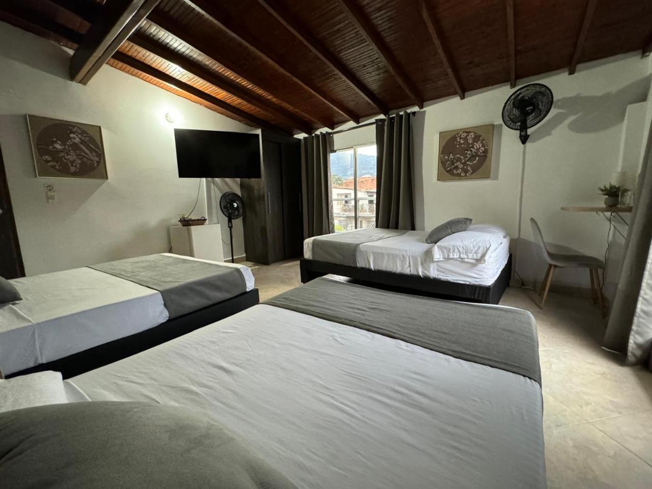 Hotel Gemas San Joaquin 1 Medellín Zewnętrze zdjęcie